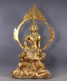 An Exquisite Gilt Bronze Buddha Statue