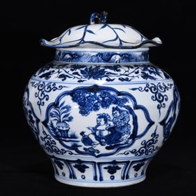 An Exquisite Blue and White Lotus Pattern Character and Story Pattern Jar