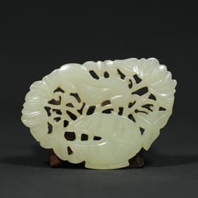 An Exquisite White Jade Flower Pattern Pendant