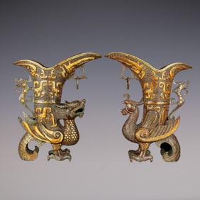 A Pair of Exquisite Bronze Inlaid Gold Dragon and Phoenix-Shaped Cup
