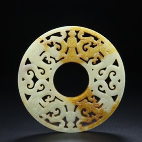 An Exquisite White Jade Character and Story Pattern Ornament