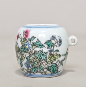 An Exquisite Famille-Rose Flower Pattern with poem Jar