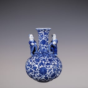 An Exquisite Blue and White Lotus Pattern Double-Ears Vase