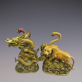 A Set of Fine Cloisonne Auspicious Beast Ornament