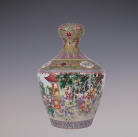 An Exquisite Famille-Rose Lotus Pattern Eight Treasures Pattern Character and Story Pattern Vase