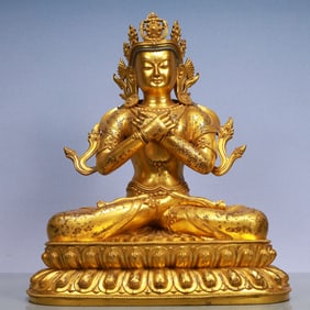 An Exquisite Gilt Bronze Statue of Sakyamuni