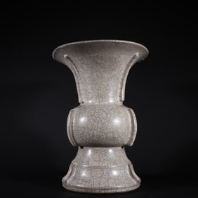 An Exquisite  Ge yao Vase