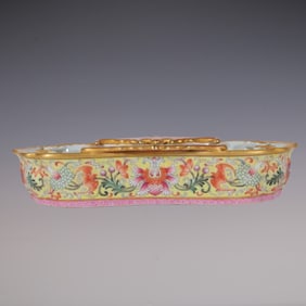 An Exquisite Enamel Painted Gold Lotus Pattern Bats and Peach Pattern Brush Washer