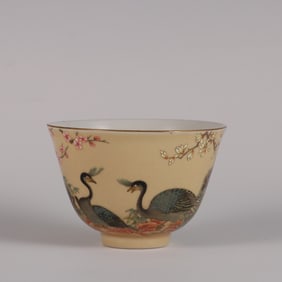 An Exquisite Famille-Rose Yellow Glazed Flower and Bird Pattern Cup
