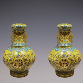 An Exquisite Cloisonne Lotus Pattern Dragon Pattern Bats and Peach Pattern Double-Ears Vase
