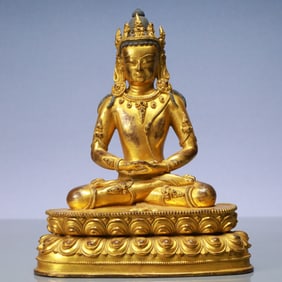 An Exquisite Gilt Bronze Statue of Amitayus
