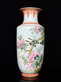 A Pair of Exquisite Iron-Red Painted Gold Flower and Bird Pattern with poem Vase