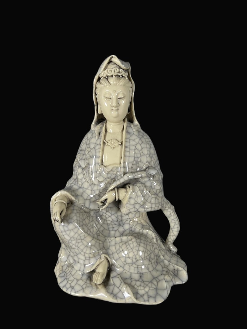 A Rare Blance-De-Chine Statue of Avalokitesvara (1 of 8)