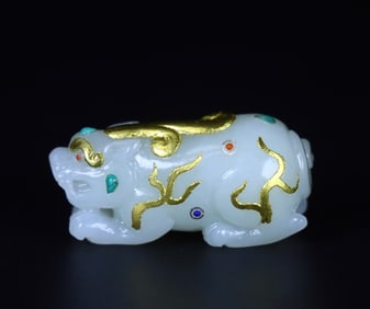 A Rare Hetian Jade True Gold-Wrapped Mythical Beast
