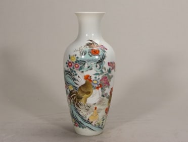 A Rare Famille-Rose Flower and Bird Pattern Vase