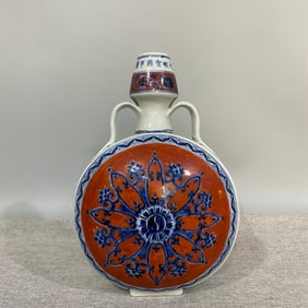 A Rare Blue and White Agate Red Ground Precious Elephant Pattern Vase