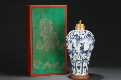 A Rare Blue and white lotus figure pattern vase