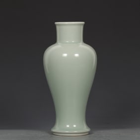 A Rare Celadon Glzed Vase?