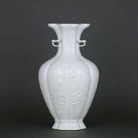 A Rare White Glazed Carved Intertwined Lotus Ganoderma Pattern Vase