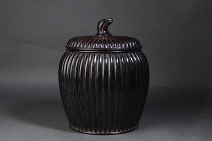A Rare  Red Sandalwood Tea Caddy