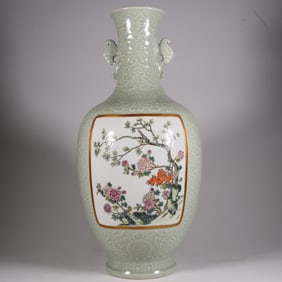 A Rare Celadon Glaze Famille-Rose Carved Flower Pattern Vase?