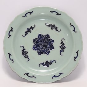 A Rare Bean Green Glazed Blue and White Bat Pattern Plate?