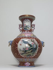 A Rare Enamel Coral Red Lotus Pattern Flower and Bird Pattern Landscape Pattern Vase?