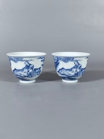 A pair of Rare Blue and White Figures Pattern Cup