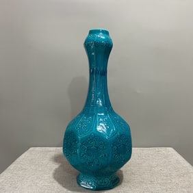A Rare Peacock Blue Glaze Carved Ganoderma Lucidum Pattern Vase