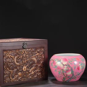 A Rare Enamel Peach Pattern Vat
