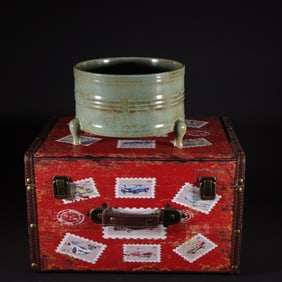 An Exquisite Ru yao Sky Blue Glazed Tripod Censer