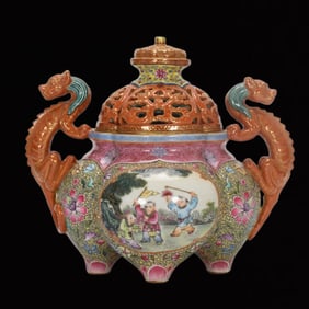 An Exquisite Enamel Painted Gold Flower and Figure Pattern Beast-Ears Four Legs Censer