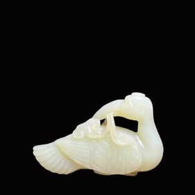 An Exquisite White Jade Crane Hand Piece