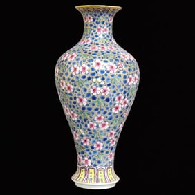An Exquisite Blue Glazed Flower Pattern Painted Gold Vase