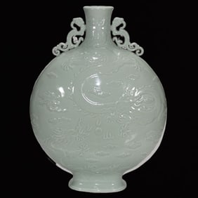 An Exquisite Celadon Glazed Auspicious Cloud and Dragon Pattern Double-Ears Vase