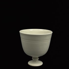 An Exquisite Xing yao Stem Cup