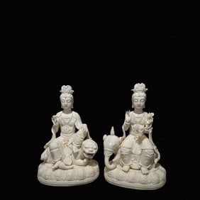 A Pair of Solemn Dehua white porcelain Statue of Manjusri and Samantabhadra