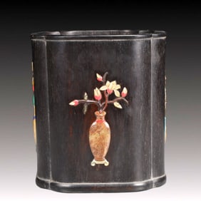 An Exquisite Eaglewood Flower Pattern Brush Pot