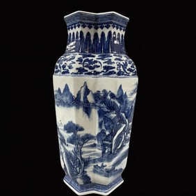 A Rare Blue and White Landscape Pattern Vase