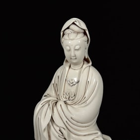 A Solemn Dehua white porcelain Statue of Avalokitesvara