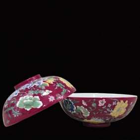 A Pair of Exquisite Famille-Rose Ruby Red-Glazed Flower Pattern Cups