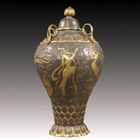 A Rare Gilt Silver Figure Pattern Vase