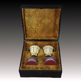 A Set of Rare Gilt Bronze Inlaid White Jade Figure Pattern Cup
