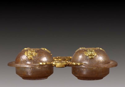 An Exquisite Glass Cover with Gold Beast-Face Pattern Brush Washer