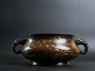 An Exquisite Gilt Bronze Elephant-Ears Censer