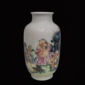 An Exquisite Famille-Rose Character and Story Pattern Vase