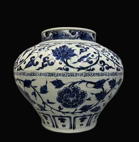 A Rare Blue and White Peony Pattern Jar