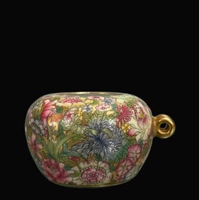A Rare Gold Ground Flower and Bird Pattern Jar