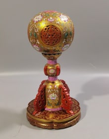 A Rare Gold Ground Enamel Flower Patterns Official Hat Stand