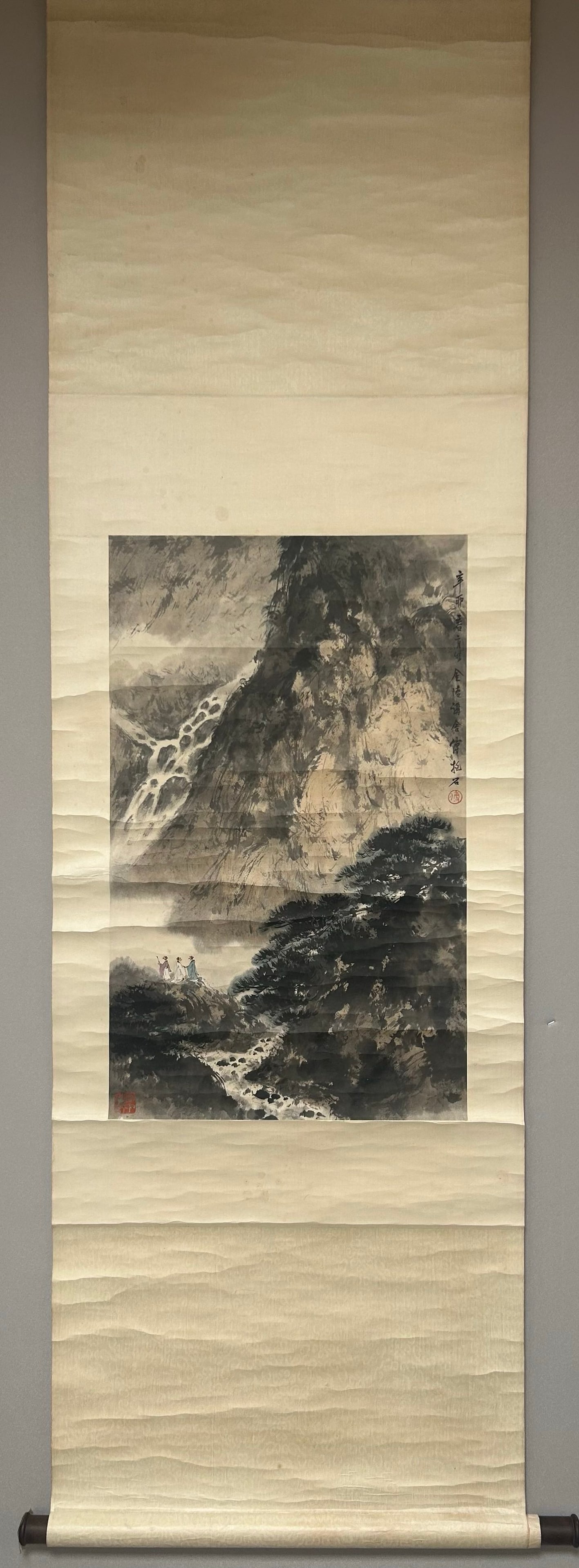 A Chinese Ink Scroll Painting of Landscapes on Paper,Modern Time of China,Fu Baoshi,without frame: A Chinese Ink Scroll Painting of Landscapes on Paper,Modern Time of China,Fu Baoshi,without frame size: 26.8inx18.1in 一幅中国水墨纸本山水&#